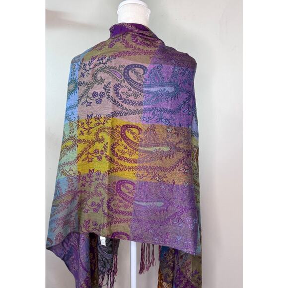 Chicos Two Sided Paisley Striped Fringe Scarf 100% Rayon - Picture 3 of 5